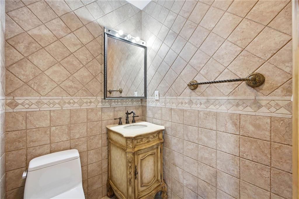 1739 East 26th Street Property Photo 11