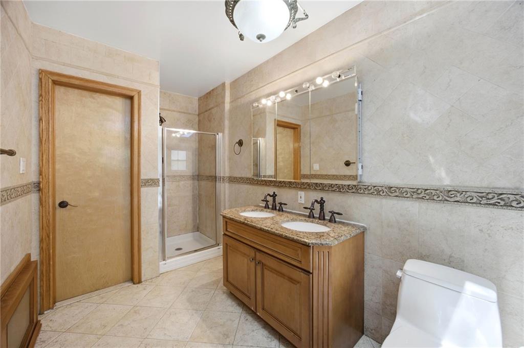 1739 East 26th Street Property Photo 18