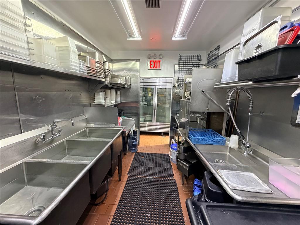 242 Flatbush Avenue Property Photo 12