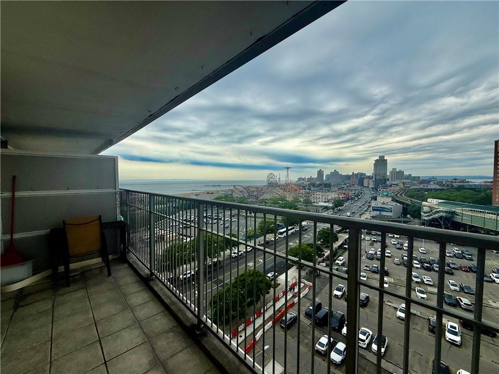 601 Surf Avenue 10h Property Photo 26