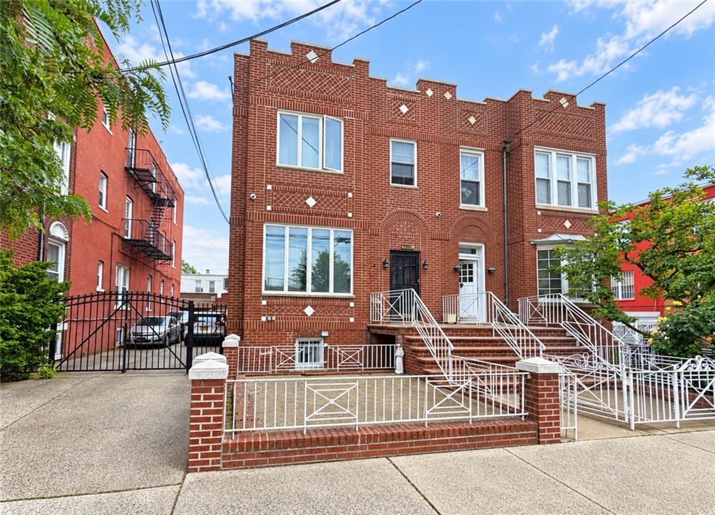 1879 West 13th Street Property Photo 1