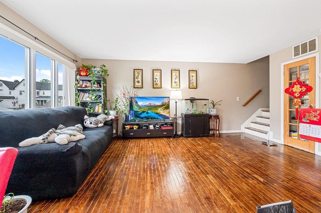 7 Andrea Court Property Photo 7