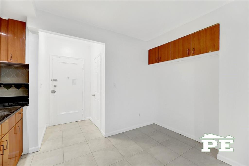 1615 Avenue I 221 Property Photo 8