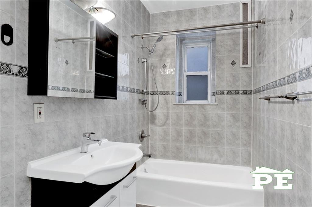 1615 Avenue I 221 Property Photo 16