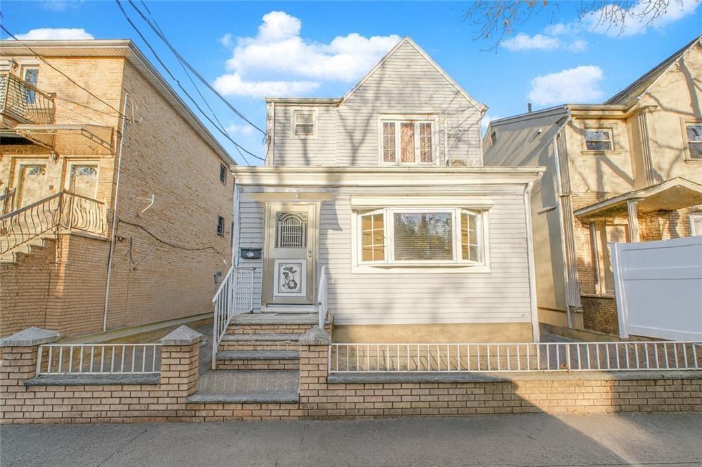 1621 70th Street Property Photo 2
