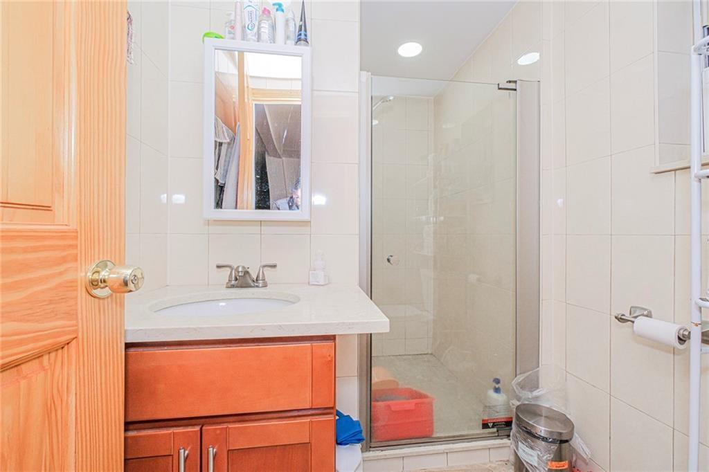 1621 70th Street Property Photo 12