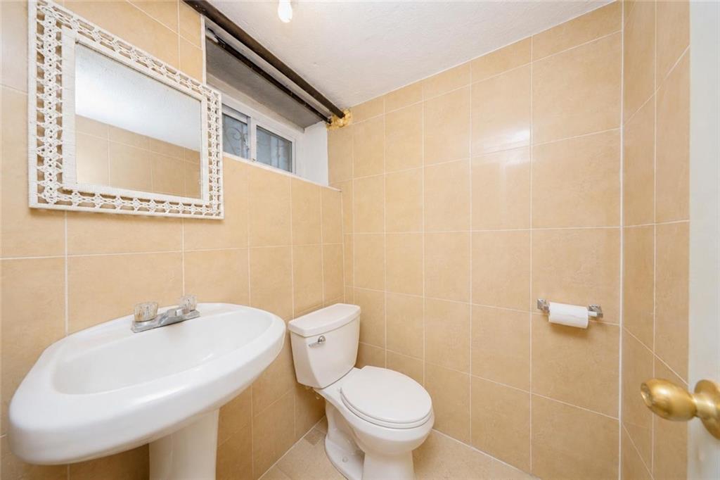 1565 70th Street Property Photo 9