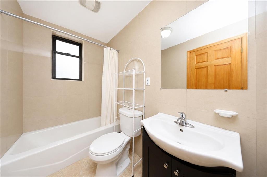 1565 70th Street Property Photo 13
