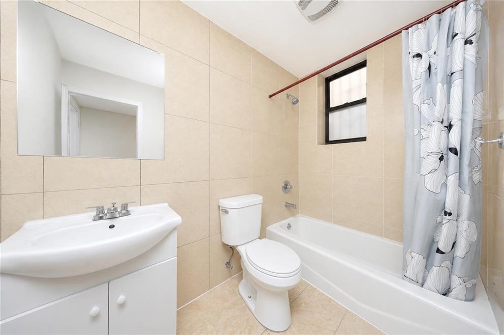 1565 70th Street Property Photo 14