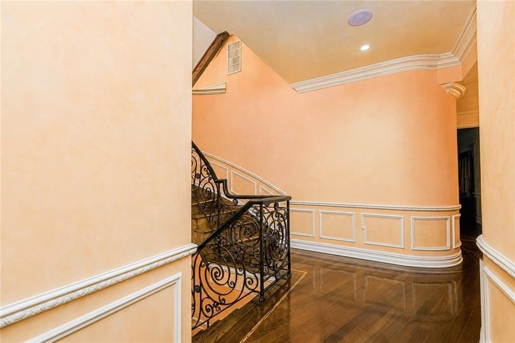 2555 West Street Property Photo 21