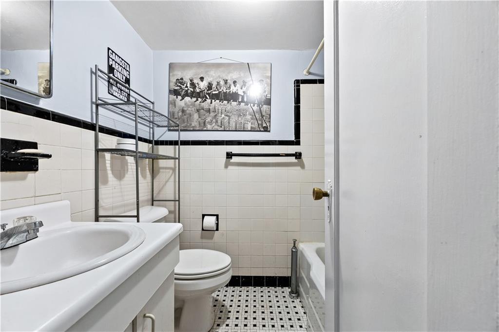 429 74th Street Property Photo 10