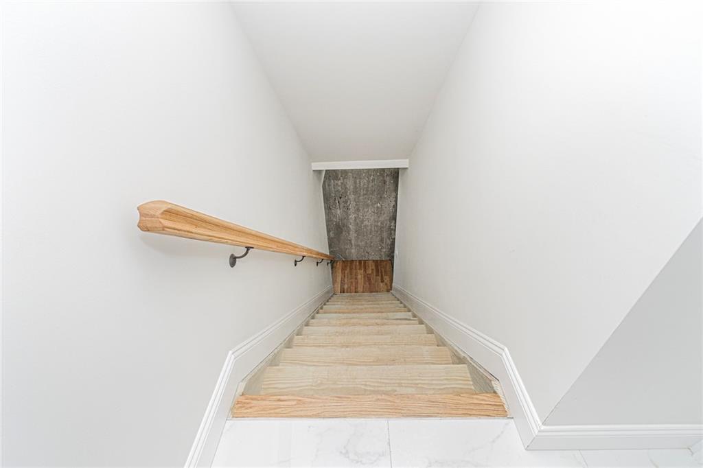 435 Brighton Street Property Photo 2