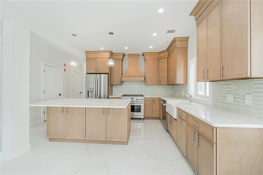 435 Brighton Street Property Photo 19