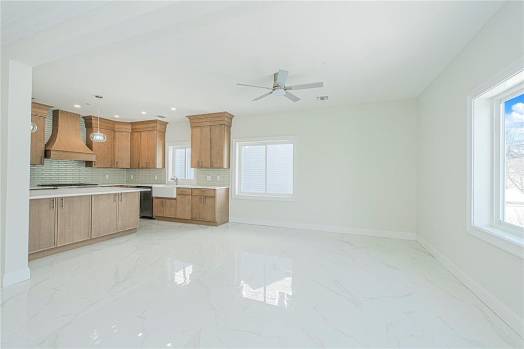 435 Brighton Street Property Photo 23