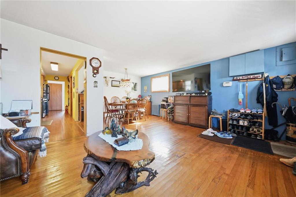 39 West 11th Road Property Photo 4