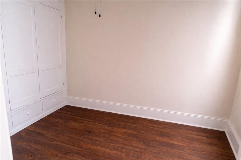 605 41st Street E Property Photo 9