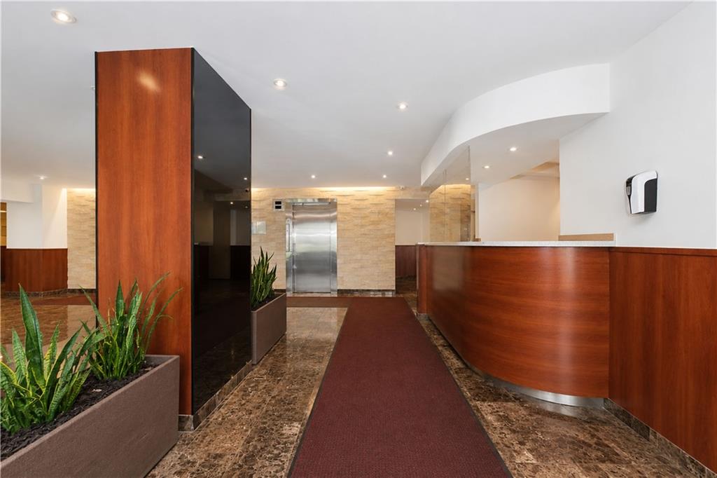 2650 Ocean Parkway 8c Property Photo 12