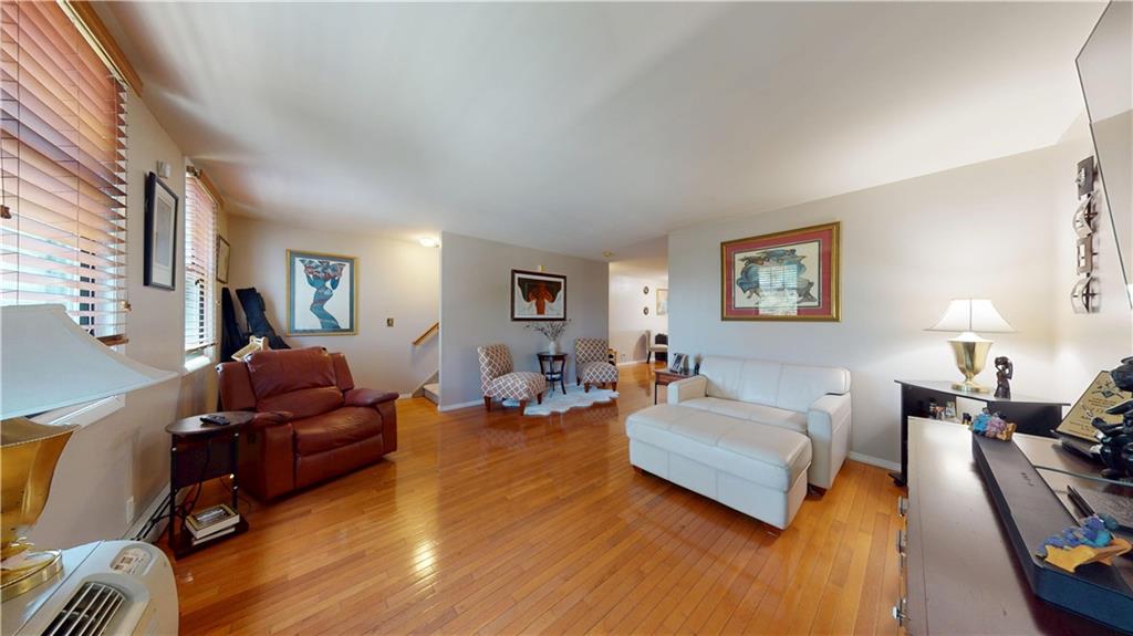 555 Egan Street Property Photo 2