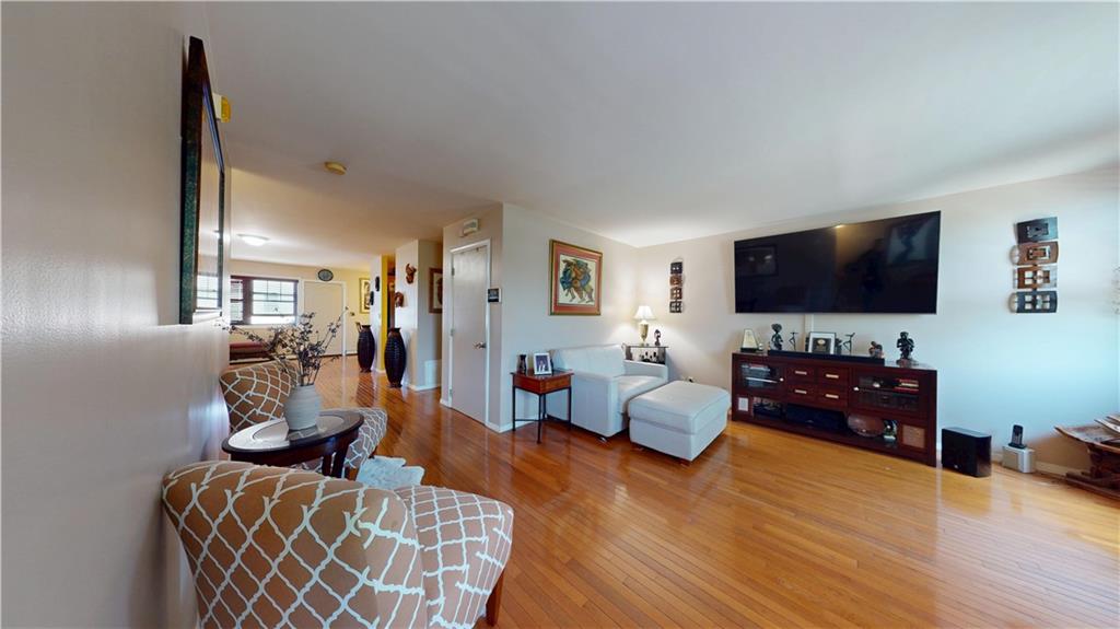 555 Egan Street Property Photo 4