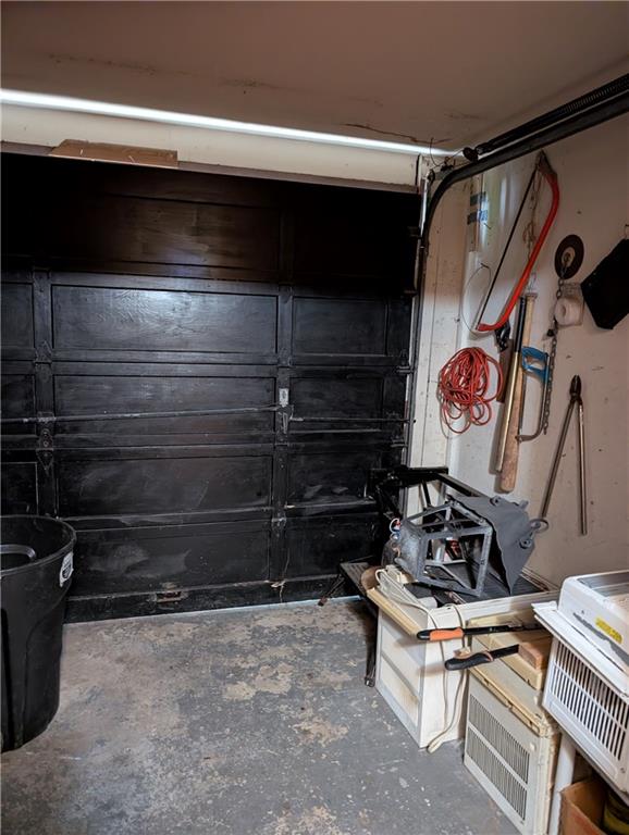 653 Hylan Boulevard Property Photo 8
