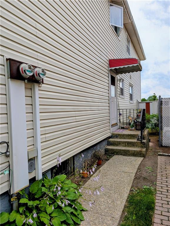 653 Hylan Boulevard Property Photo 29