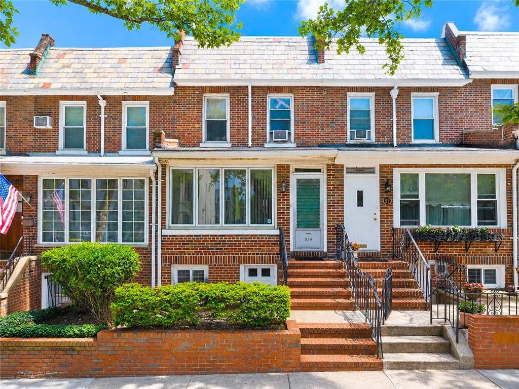 95a 71st Street Property Photo 1