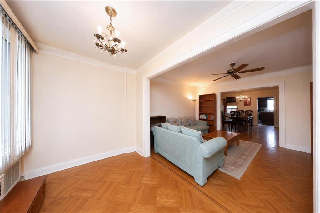95a 71st Street Property Photo 7
