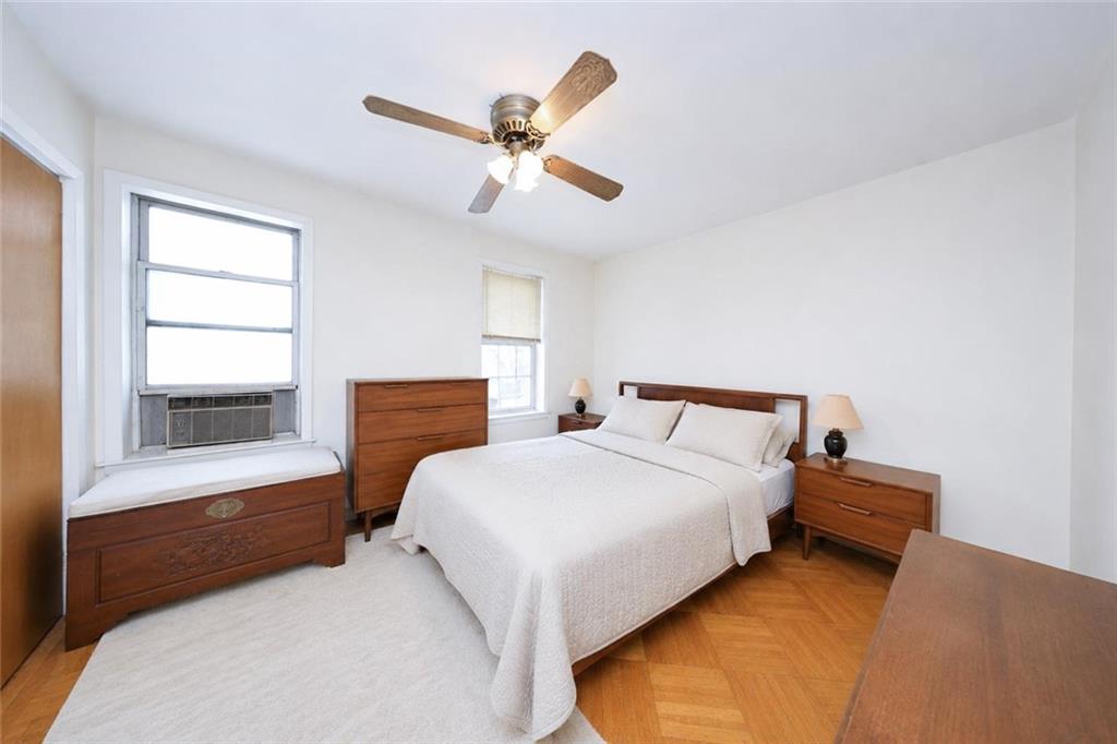 95a 71st Street Property Photo 15