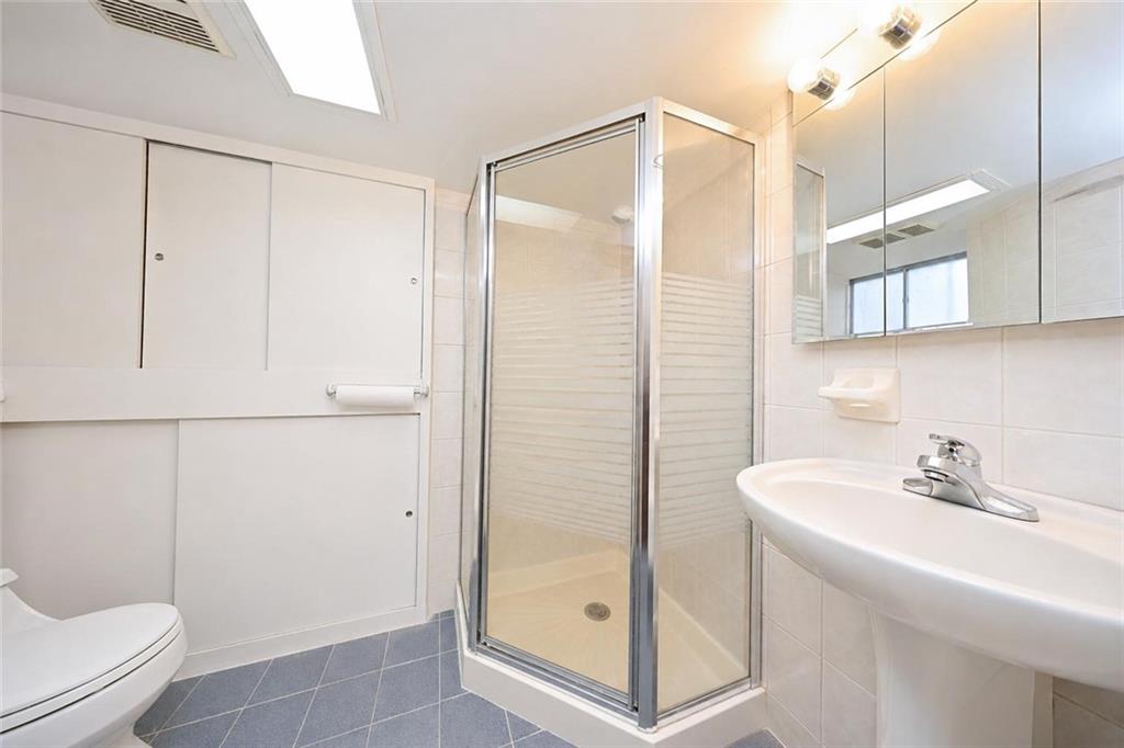 95a 71st Street Property Photo 22