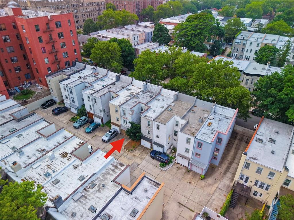95a 71st Street Property Photo 29