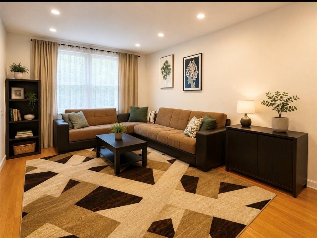 2685 East 7th Street 4k Property Photo 1