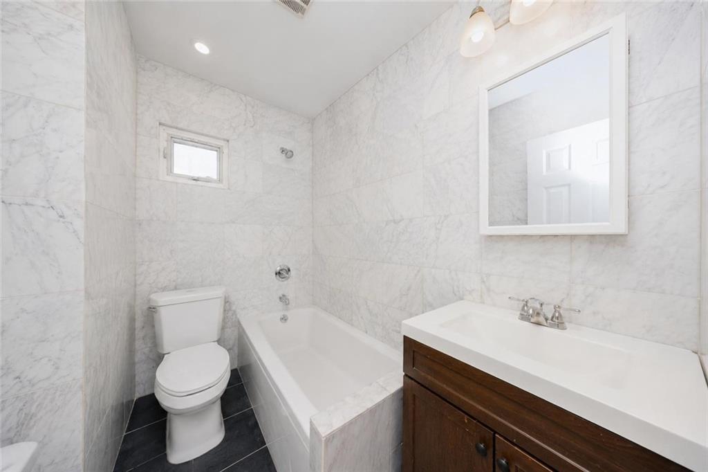 69 Windom Avenue Property Photo 6