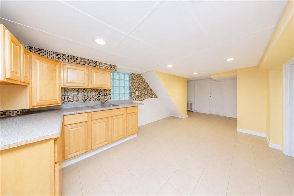 69 Windom Avenue Property Photo 19