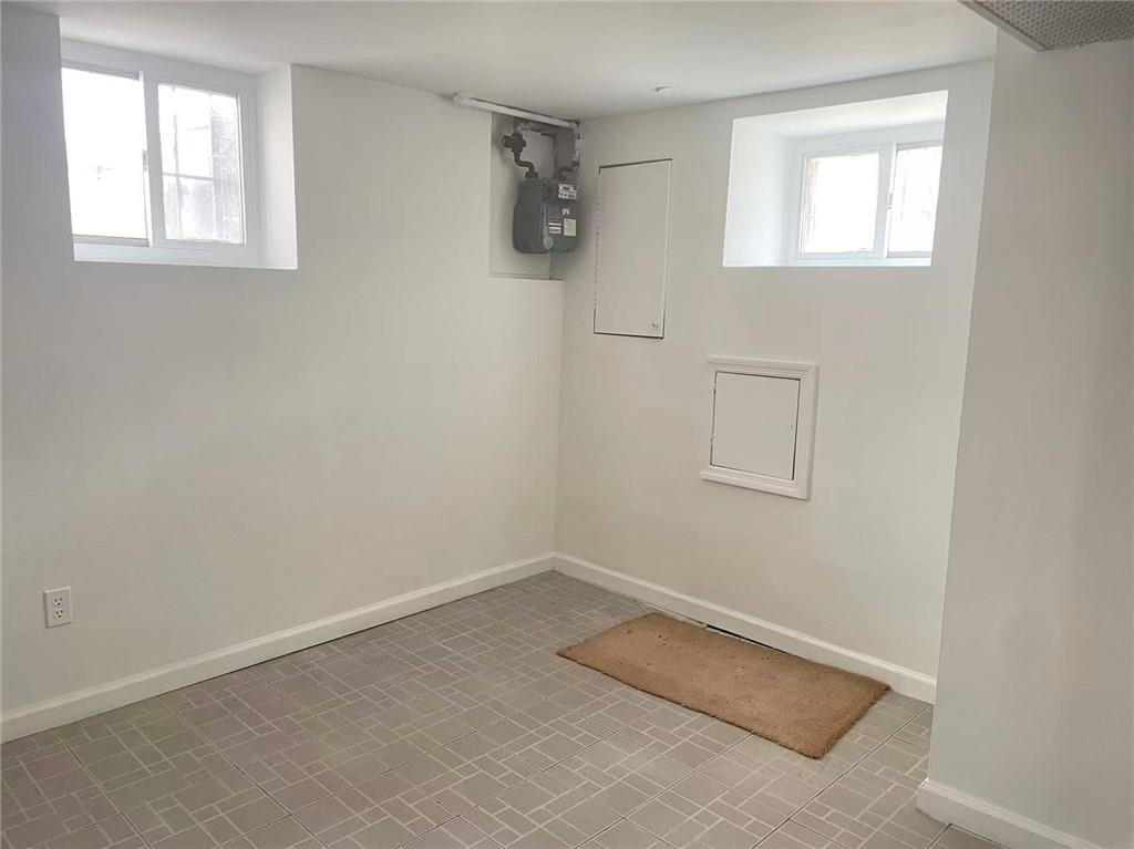 1392 West 7th Street Property Photo 5