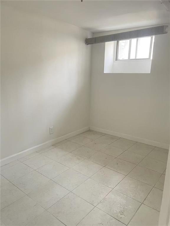 1392 West 7th Street Property Photo 7