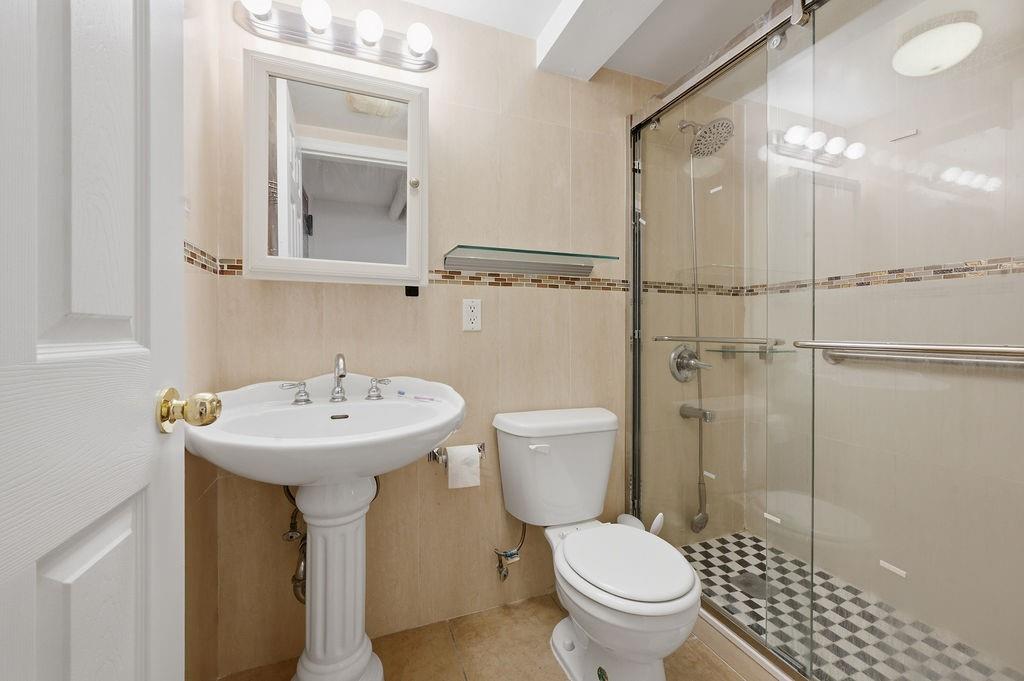 2398 East 21st Street Property Photo 21