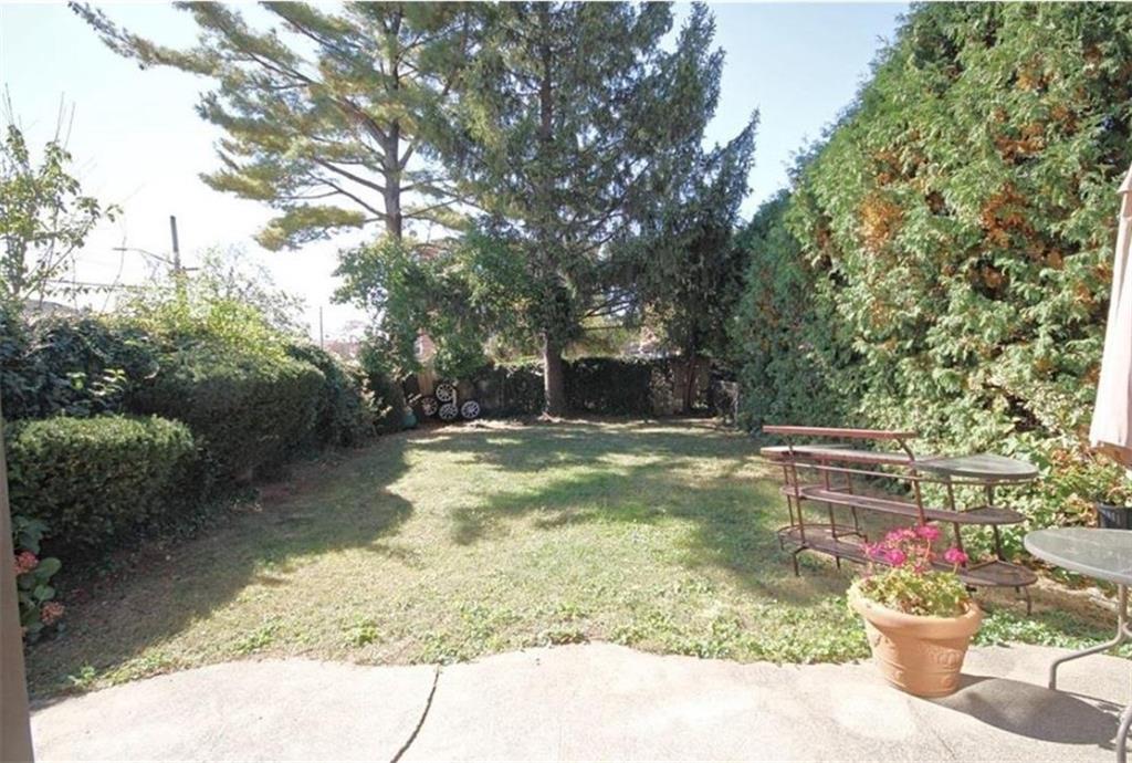 1278 East 70th Street Property Photo 5