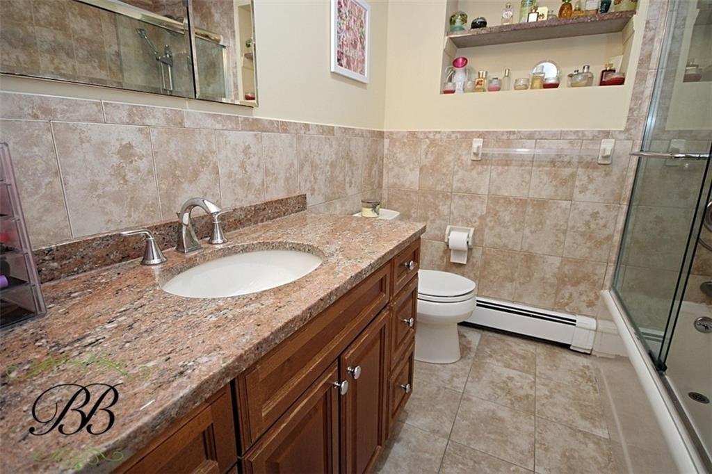 9419 Avenue J Property Photo 13