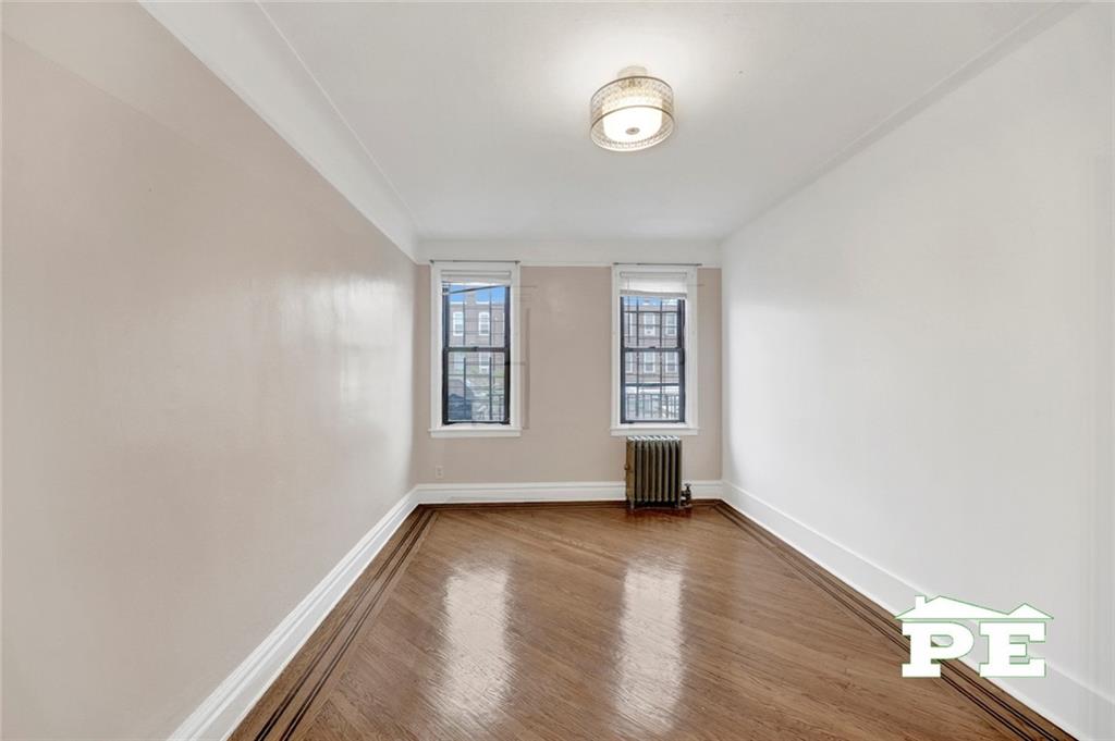 1392 Troy Avenue Property Photo 7