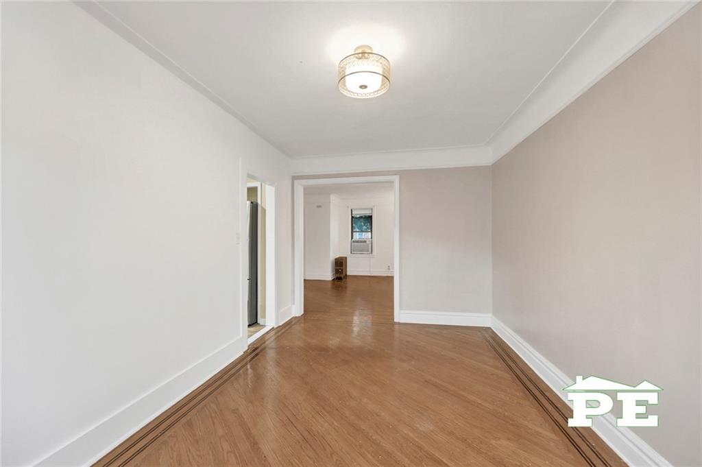 1392 Troy Avenue Property Photo 8