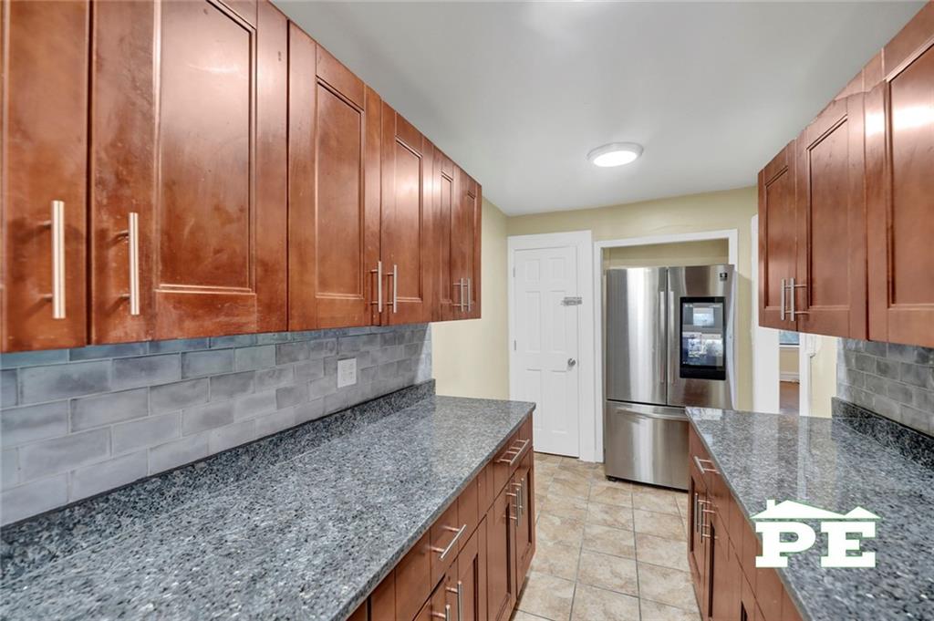 1392 Troy Avenue Property Photo 14