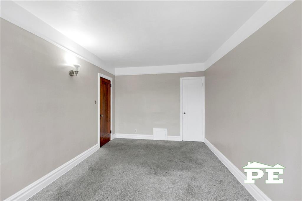 1392 Troy Avenue Property Photo 20