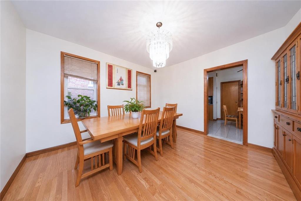 312 Avenue P Property Photo 8