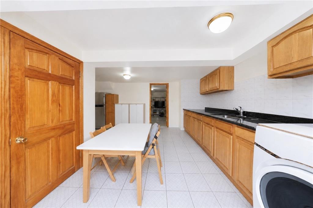 312 Avenue P Property Photo 25