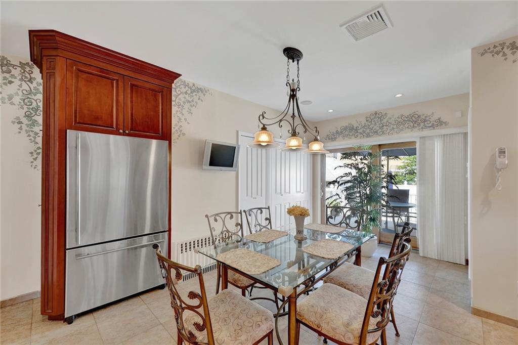 1881 West 7th Street Property Photo 10