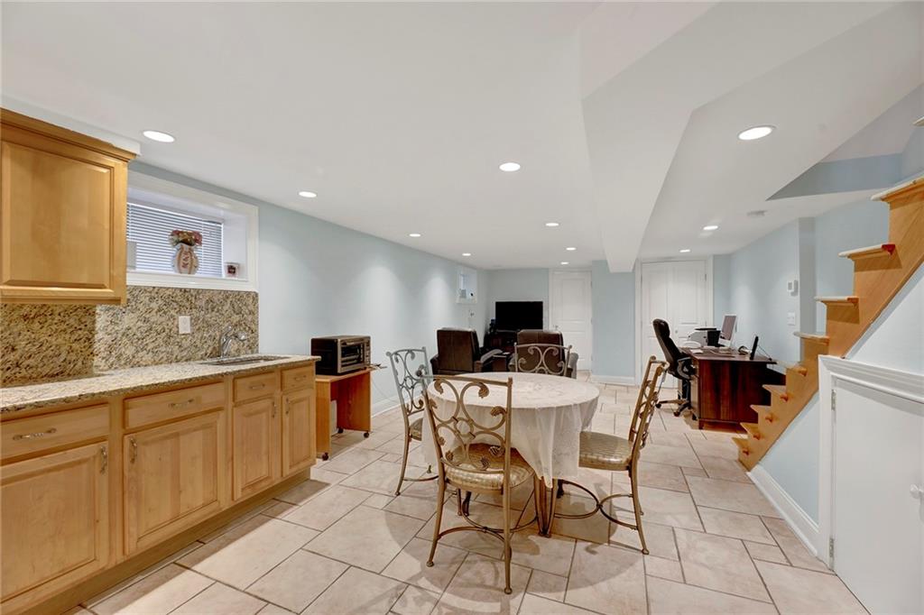 1881 West 7th Street Property Photo 23