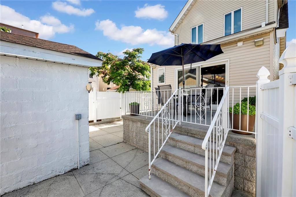 1881 West 7th Street Property Photo 28