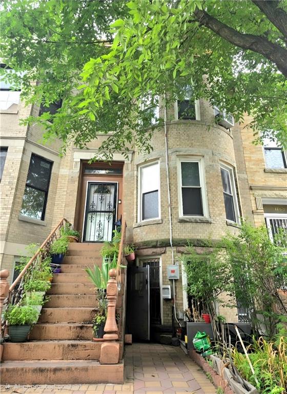 1190 Park Place Property Photo 1