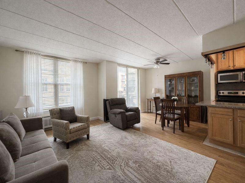 9981 Shore Road 13b Property Photo 5