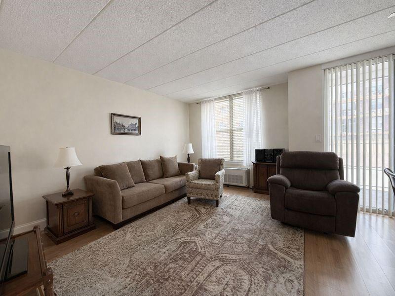 9981 Shore Road 13b Property Photo 6